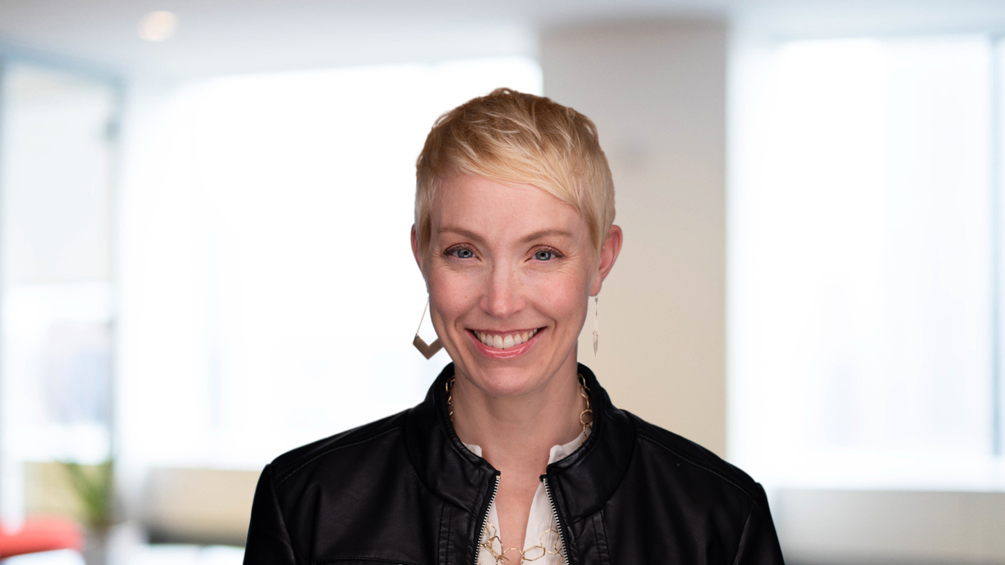 Headshot of Cate Hight