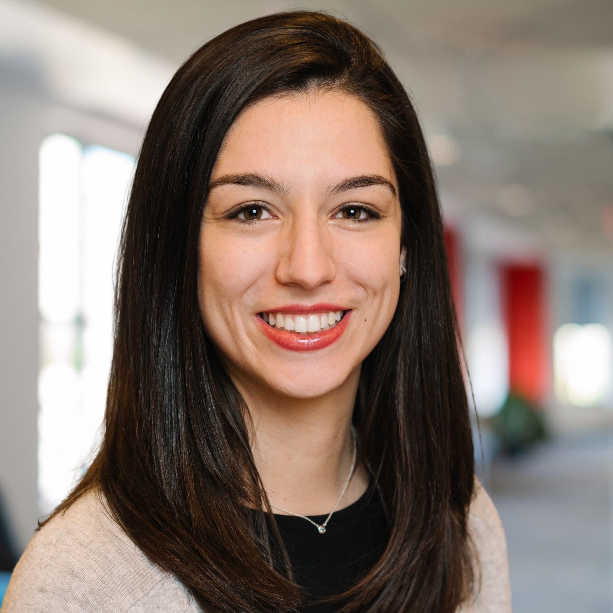 Headshot of Alia Lahr