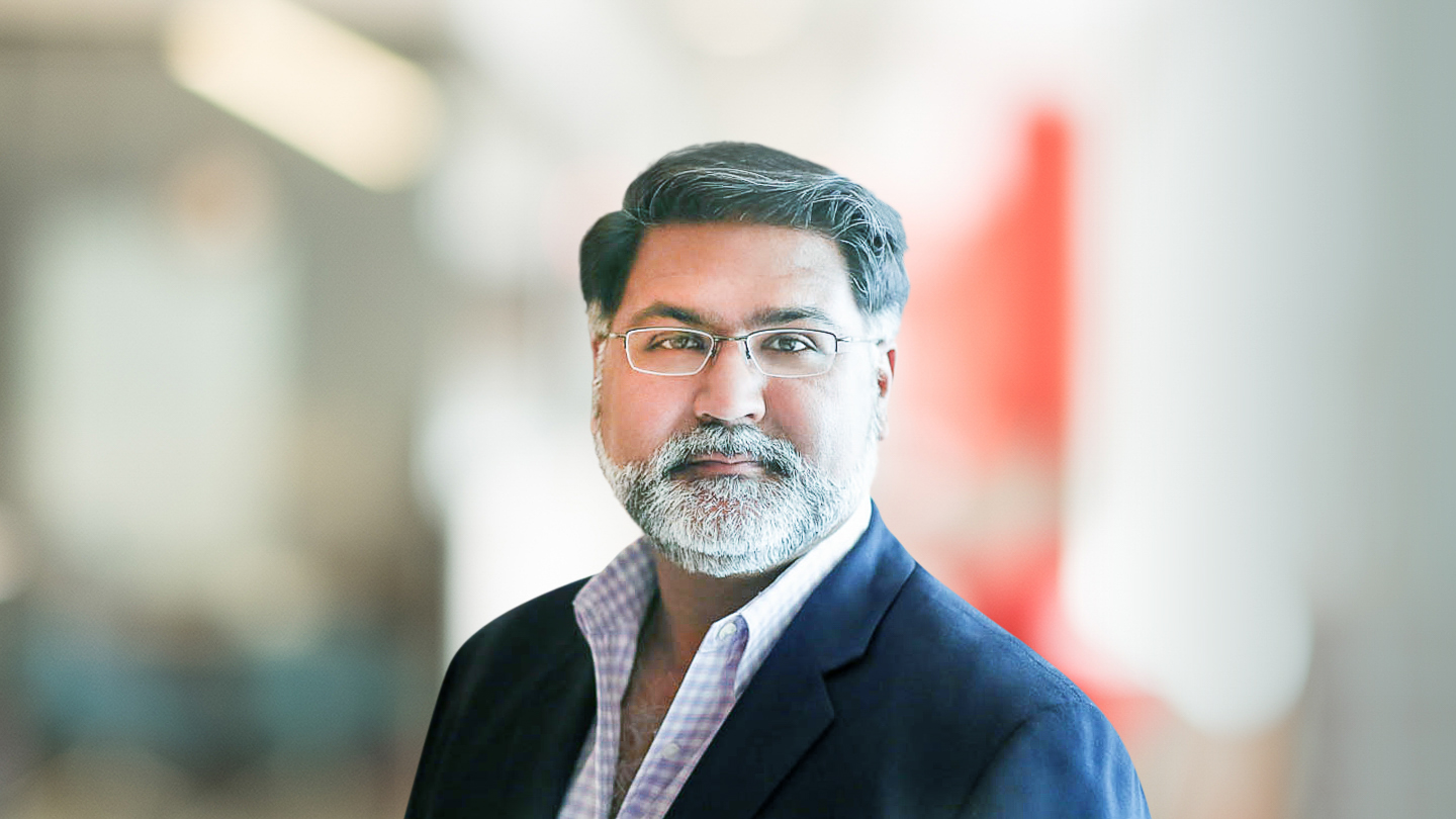 Headshot of Velu Sinha