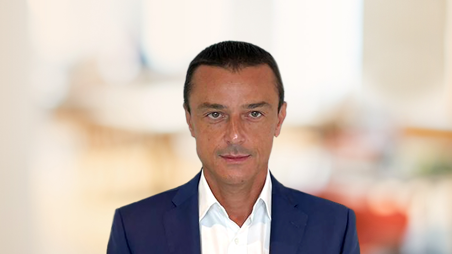 Headshot of Roberto Fiorello