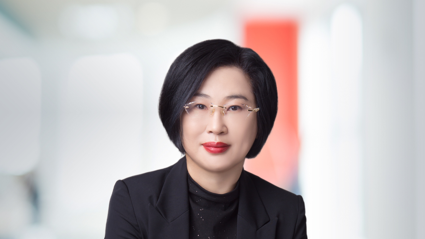 Headshot of Joanna Lu