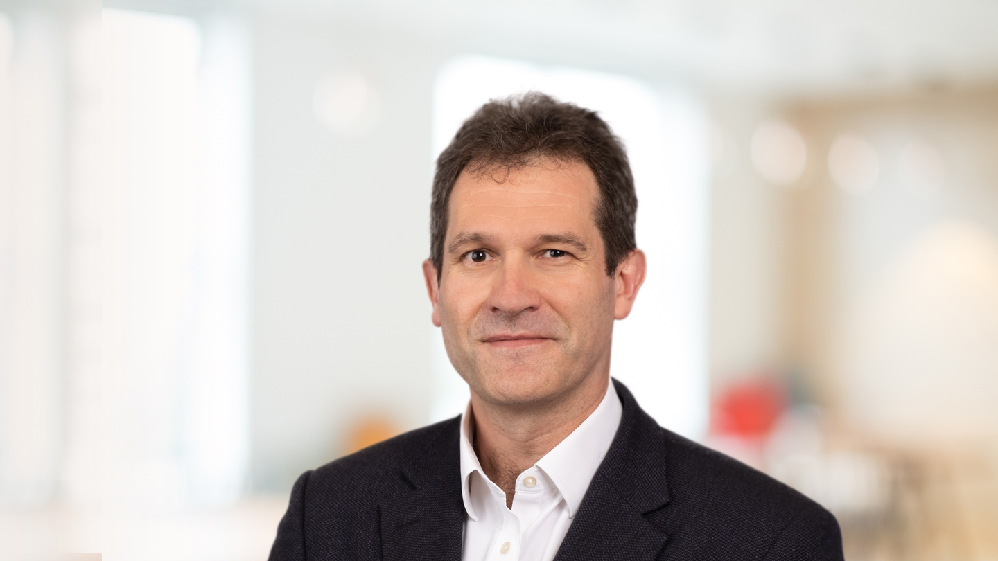 Headshot of Graeme Jeffery