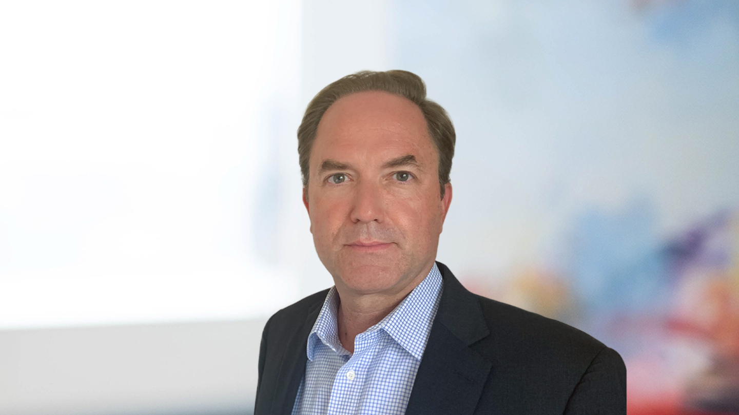 Headshot of Eric Thompson