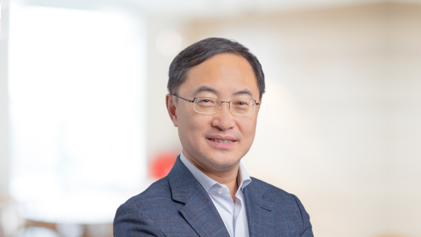 Headshot of Weiwen Han
