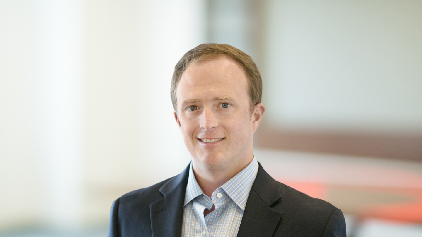 Headshot of Bradley Davenport
