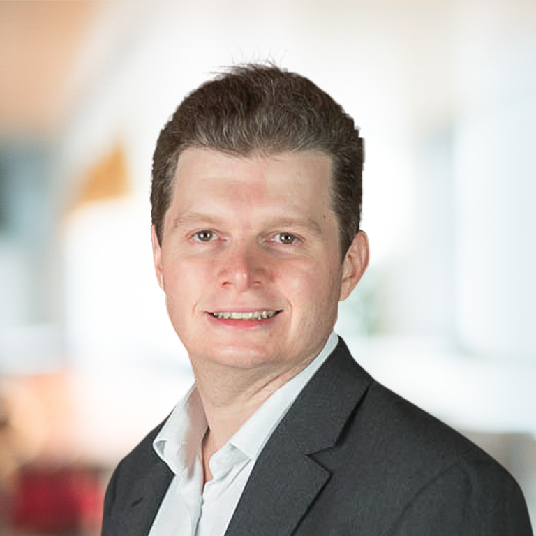 Headshot of Darryn Lowe