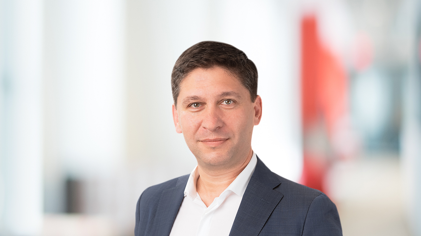 Headshot of Alex Martynov