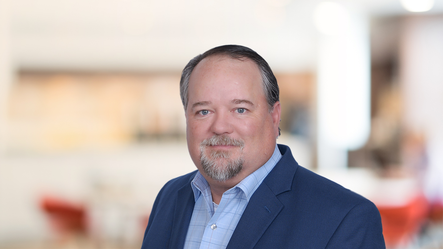 Headshot of Bill Groves