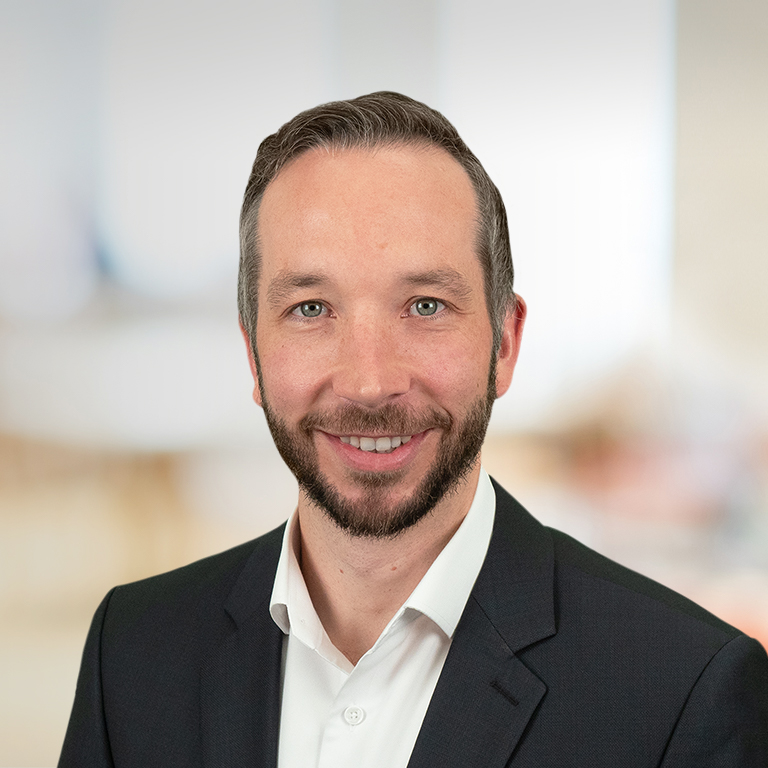 Headshot of Steffen Dempfle