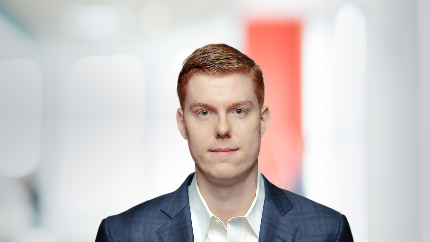 Headshot of Gerald Lucey