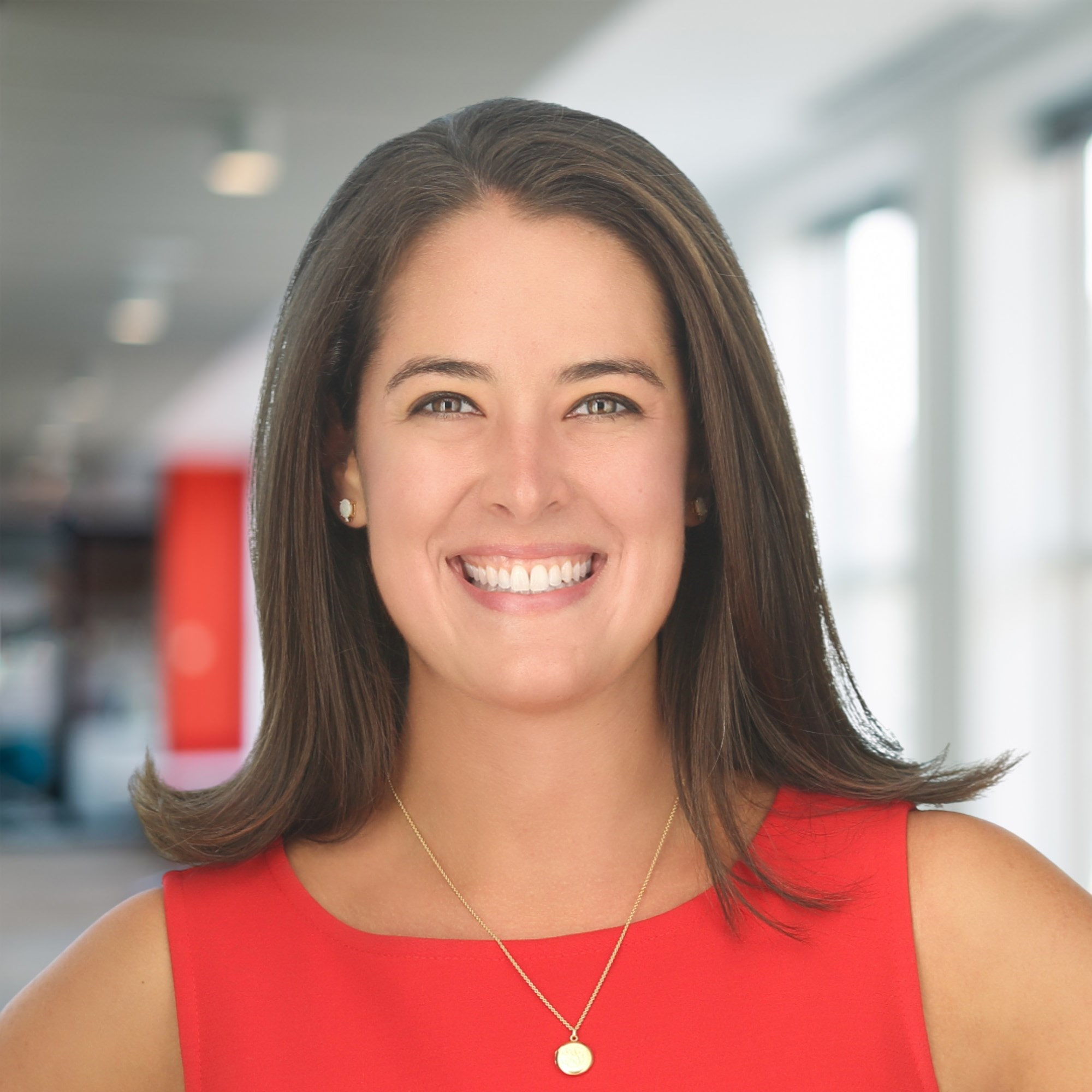 Headshot of Elizabeth Parsons