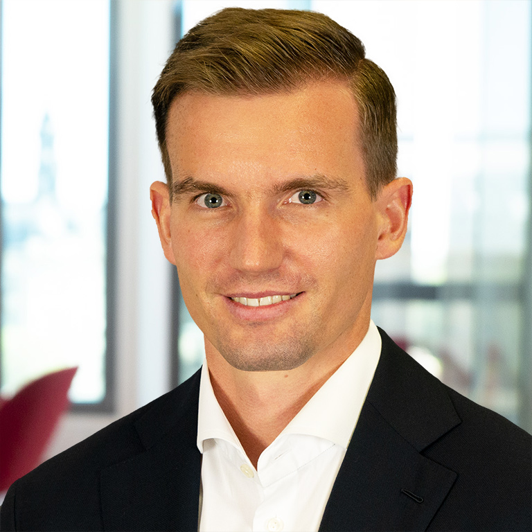 Headshot of Daniel Pumpe