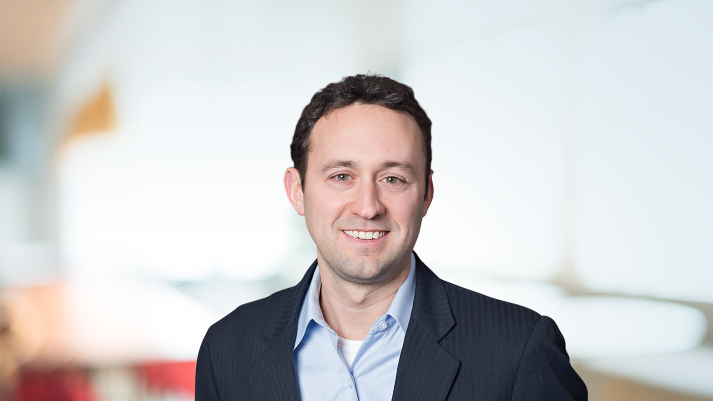 Headshot of Peter Bowen