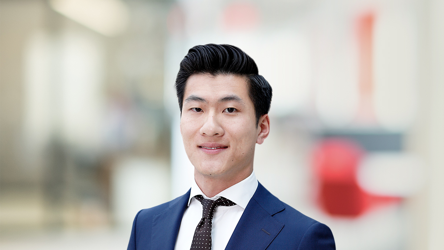 Headshot of Simon Zhu