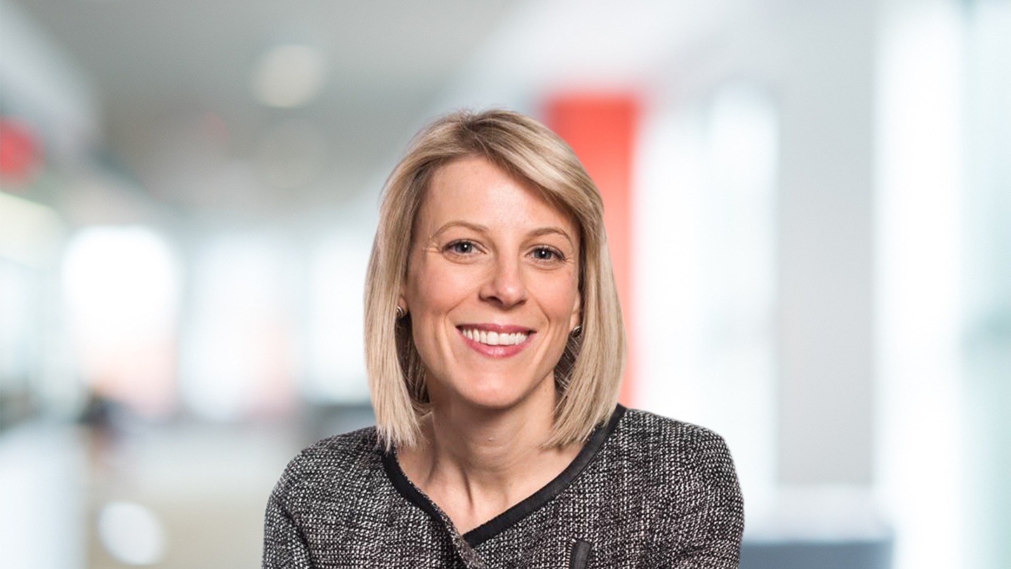 Headshot of Lesley Butler