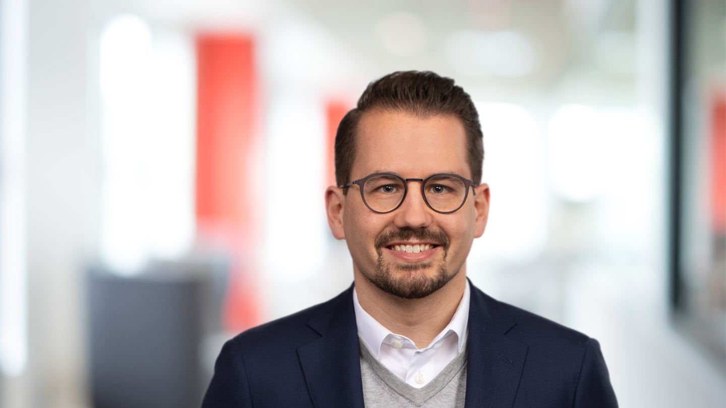 Headshot of Nicolas Hoffmann